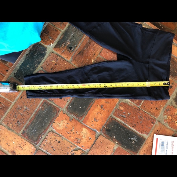 Lululemon athletica leggings sz4 - Picture 7 of 7